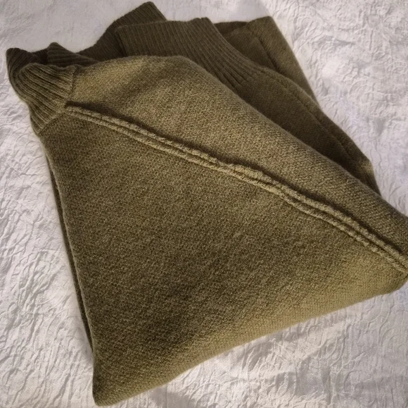 Zippered Mock Neck Cardigan ▪︎ Army Green ▪︎ LG - Picture 13 of 16